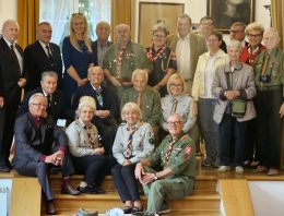 200 lat druhu Janie!